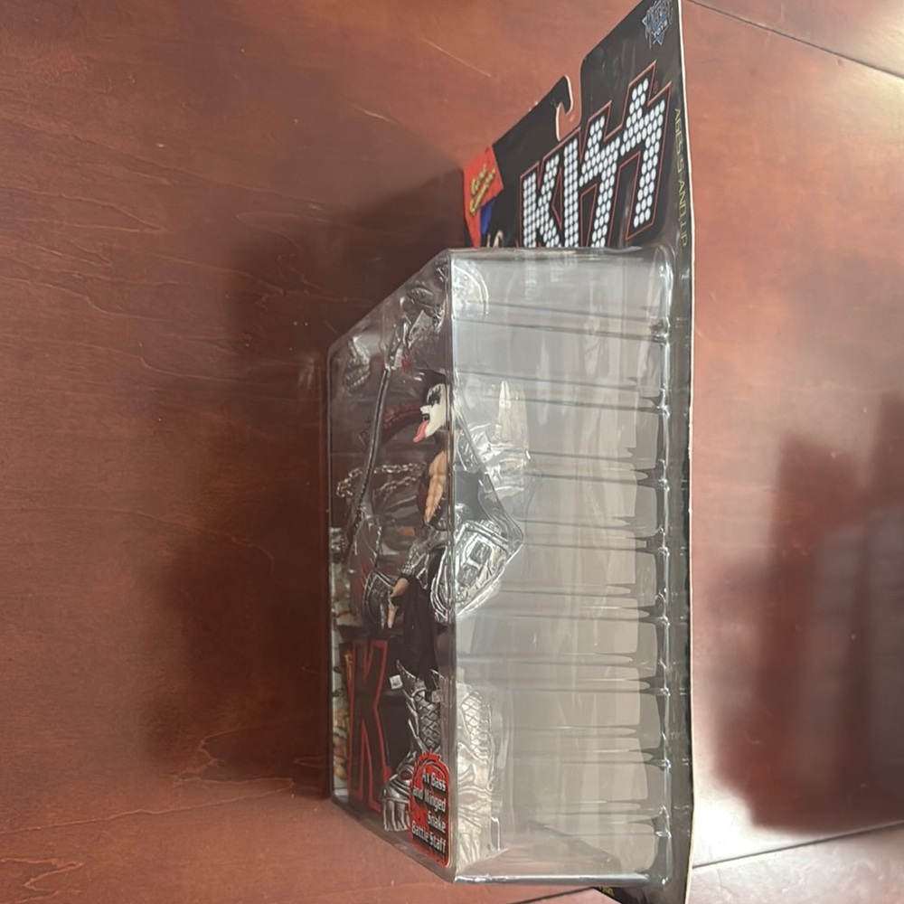 NIB Vintage KISS Gene Simmons McFarlane Toys Ultra Action Figure - Picture 3 of 9